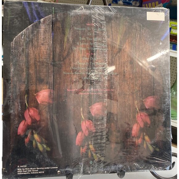 Crystal Gayle "Straight To The Heart" Vinyl LP In Shrink Wrap - Picture 2 of 4